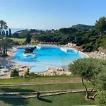 Apartment Saint-raphael- Vue Et Massif De L'esterel *