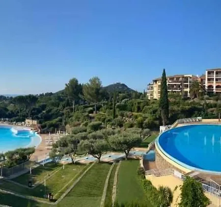 Apartment Saint-raphael- Vue Et Massif De L'esterel