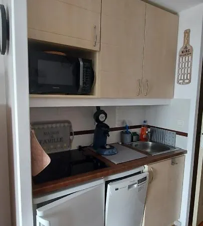 Saint-raphael- Vue Et Massif De L'esterel Apartment