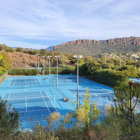 Saint-raphael- Vue Et Massif De L'esterel Appartamento