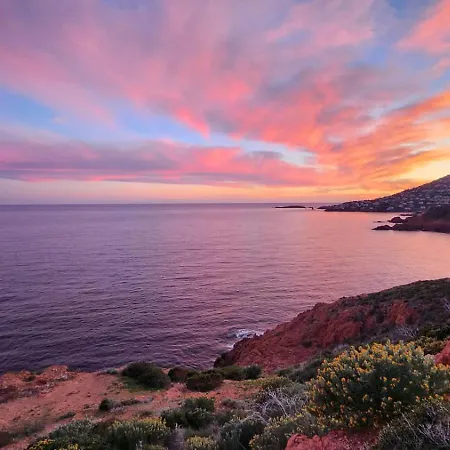 Saint-raphael- Vue Et Massif De L'esterel