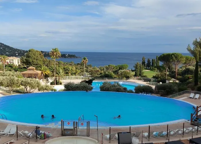 Saint-raphael- Vue Et Massif De L'esterel Saint-Raphaël