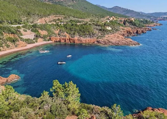 Saint-raphael- Vue Et Massif De L'esterel شقة