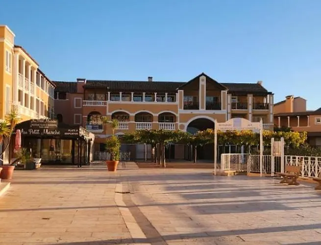 Saint-raphael- Vue Et Massif De L'esterel *
